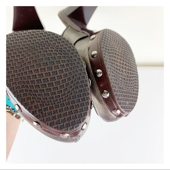 Stuart Weitzman Pewter Platform Studded Mules Sz 5 - Picture 9 of 11